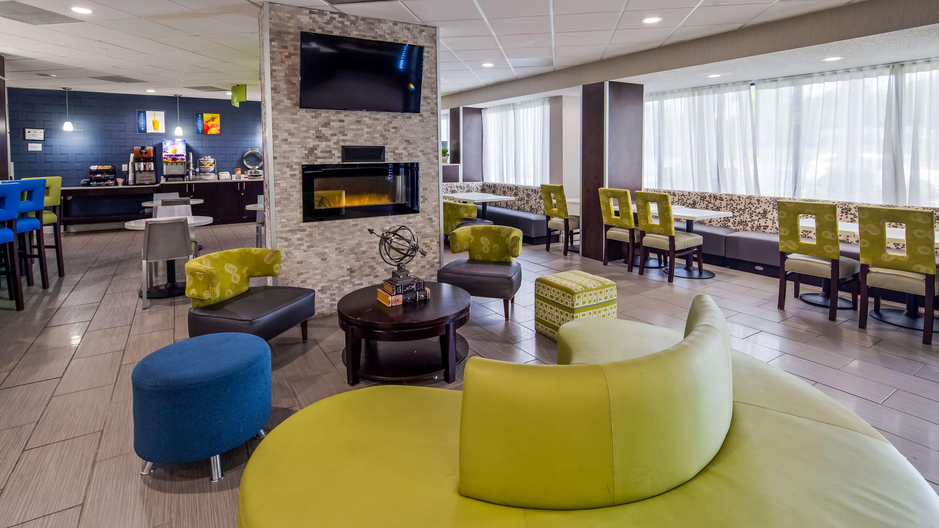 Best Western Plus Hanes Mall Winston-Salem Eksteriør bilde